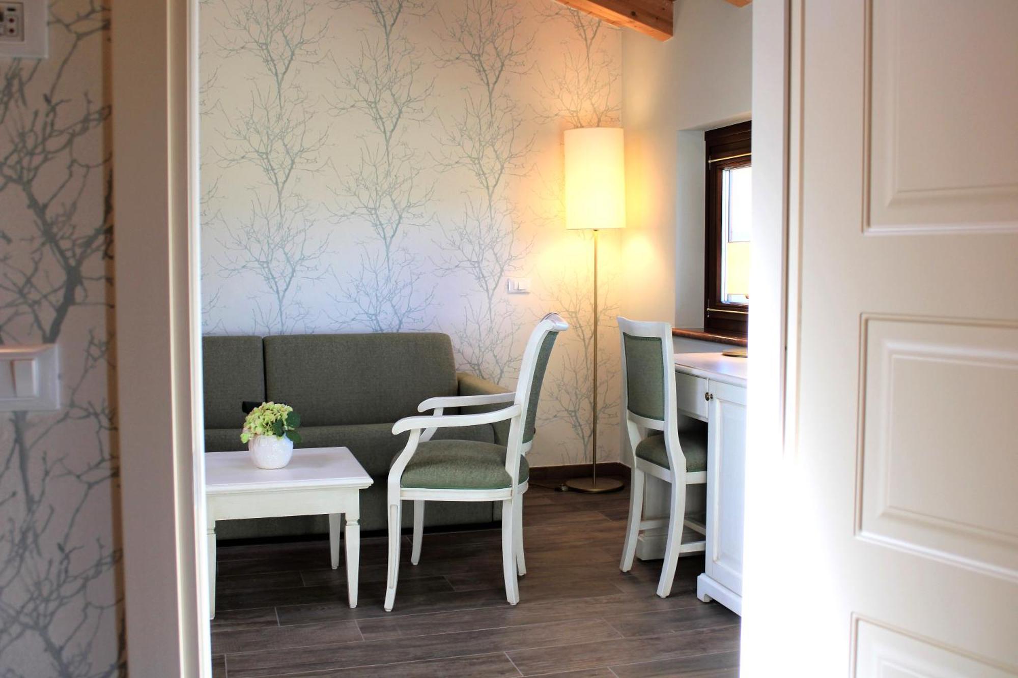 Borgo Romantico Green Relais Cavaion Veronese Room photo